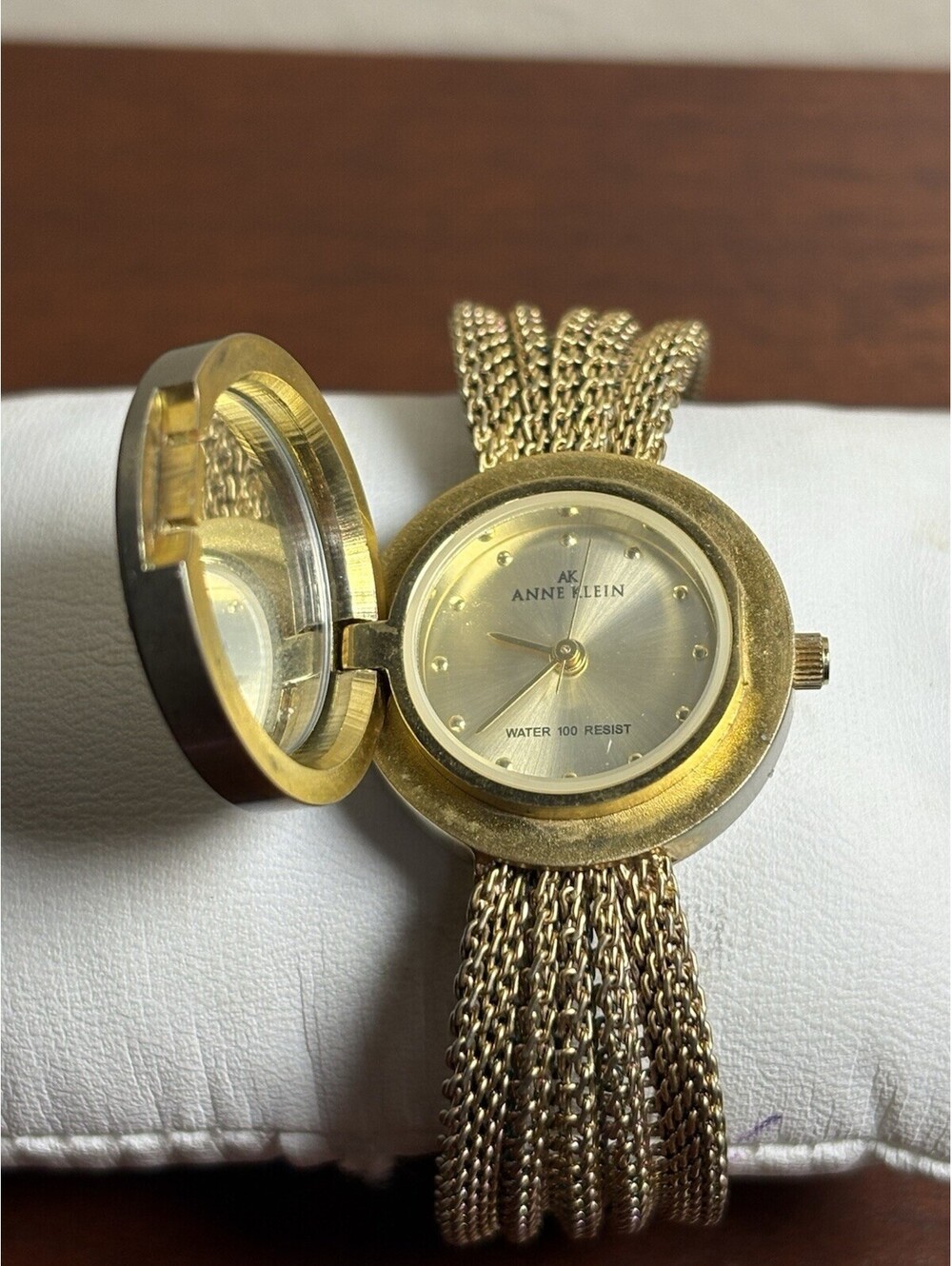 Vintage Anne Klein Gold Tone Secret Mirror Watch Flip Top Mesh Band 10/8688